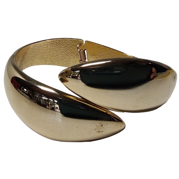 Vintage Hinged Cuff Bracelet Wide Gold Tone Statement‎ Unmarked SEE - Picture 1 of 9